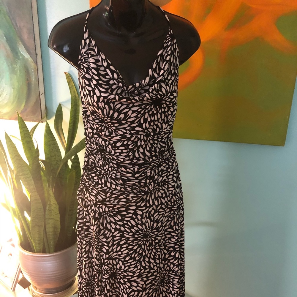 NuEva Sundress-designed to flatter!